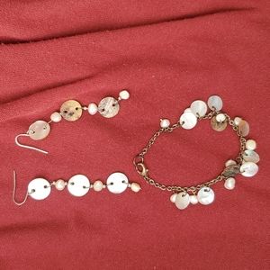 Bracelet and earrings set - shell / faux pearl